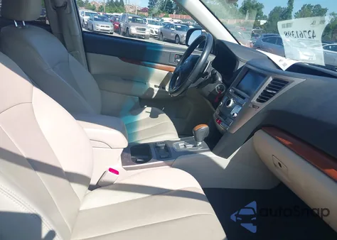 2014 Subaru Outback 2.5I Limited z USA, uszkodzony, nr VIN 4S4BRCMC3E3267283